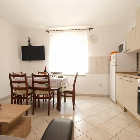 Apartment Fuer 4 Personen Ca 55 Qm In Pula, Istrien Istrische Riviera